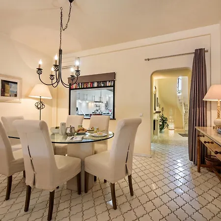 Villa Mng Elliott46 *