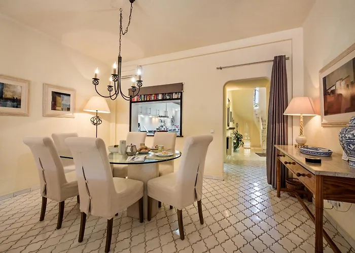 Villa Mng Elliott46 *