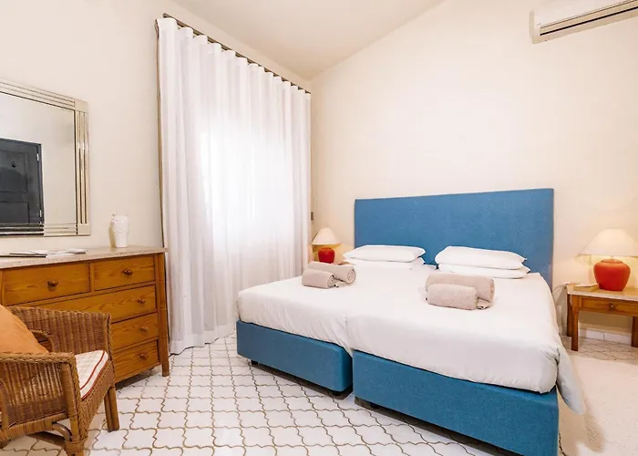 Villa Mng Elliott46 *